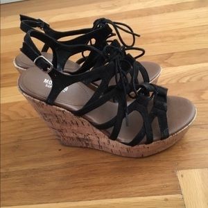 Mossimo black wedges